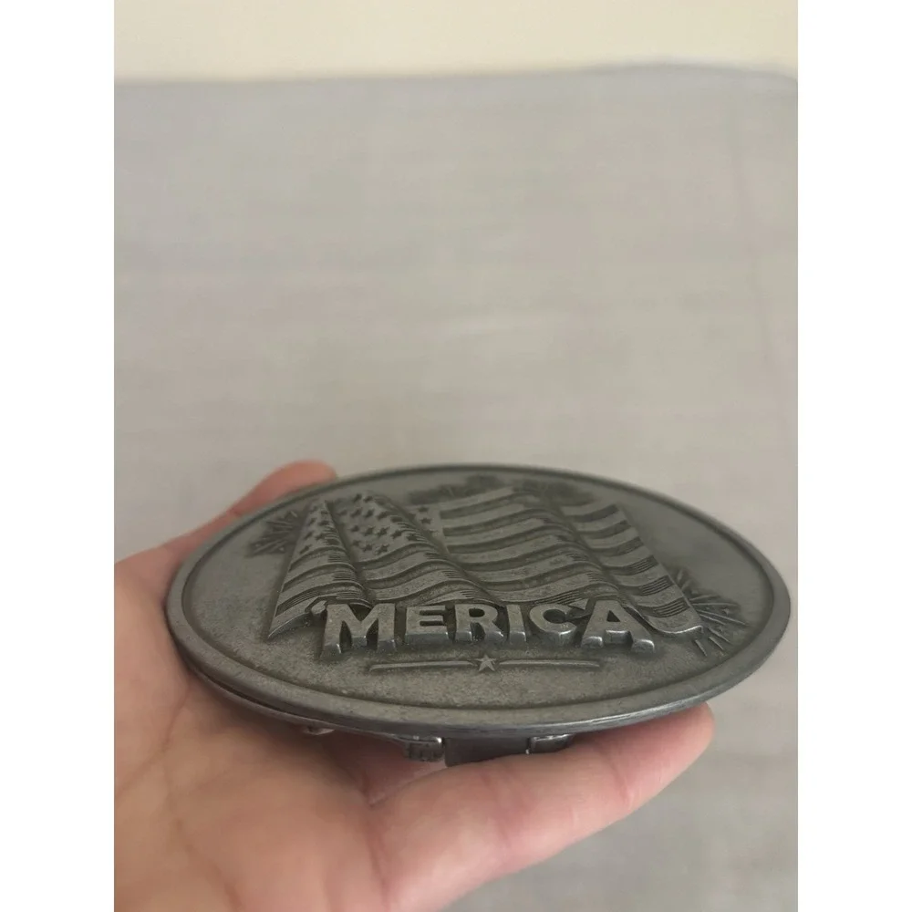 Belt Buckle Beer Bottle Holder USA Merica American Flag Beverage Holder Men's 34